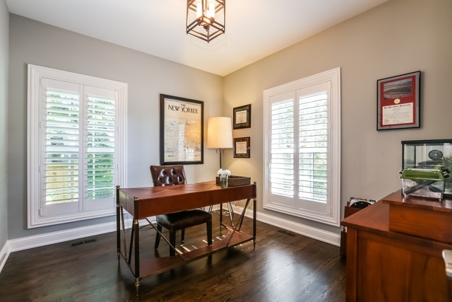 636 Northmoor Road Lake Forest, IL 60045 - Photo 7 of 40 a dining room with furniture and windows