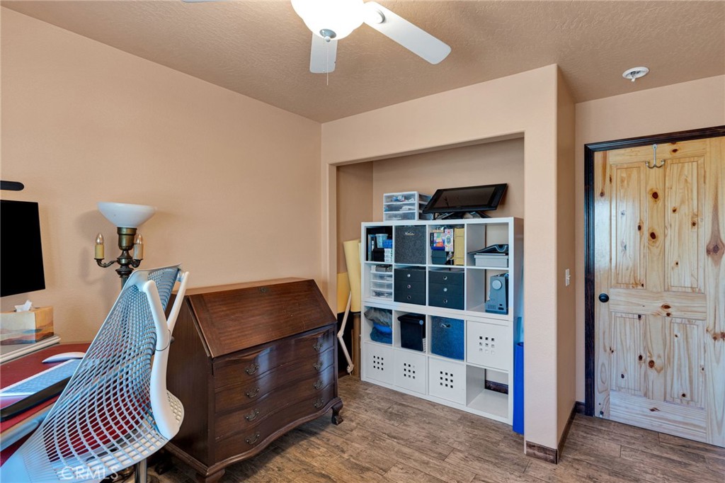 7635 Desert Front Road Wrightwood, CA 92397 - Photo 14 of 60