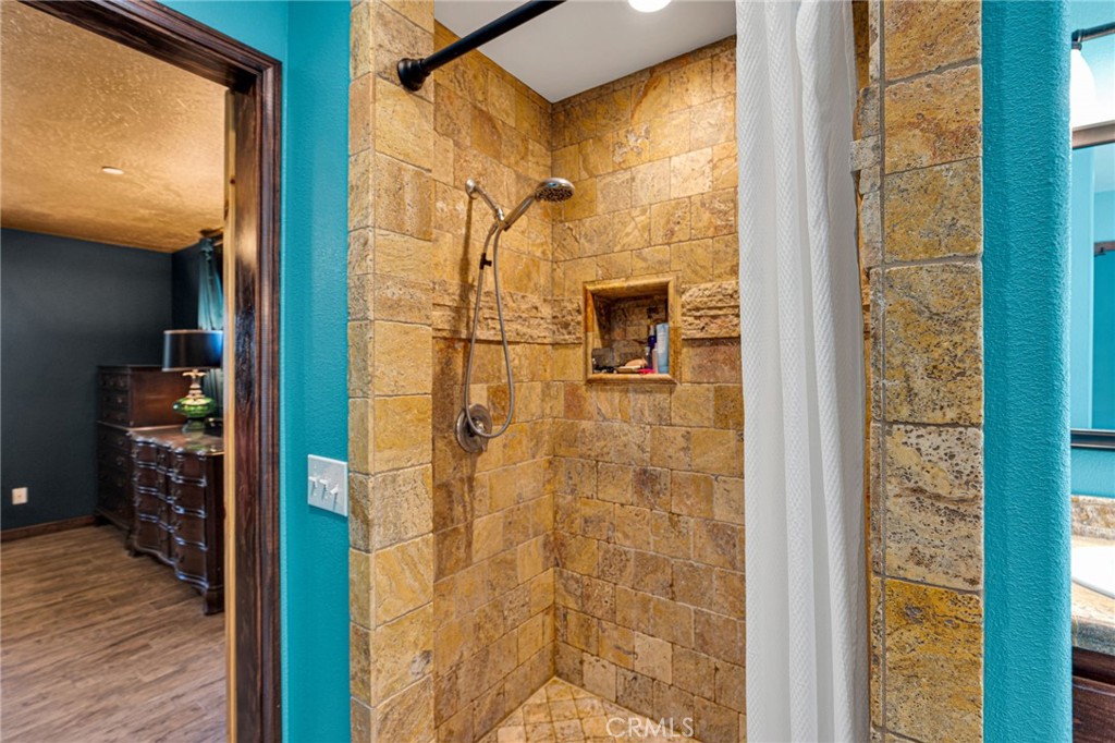 7635 Desert Front Road Wrightwood, CA 92397 - Photo 22 of 60