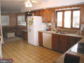 102 Leeds Road Mount Laurel, NJ 08054 - Photo 3 of 6 Gallery Image 3
