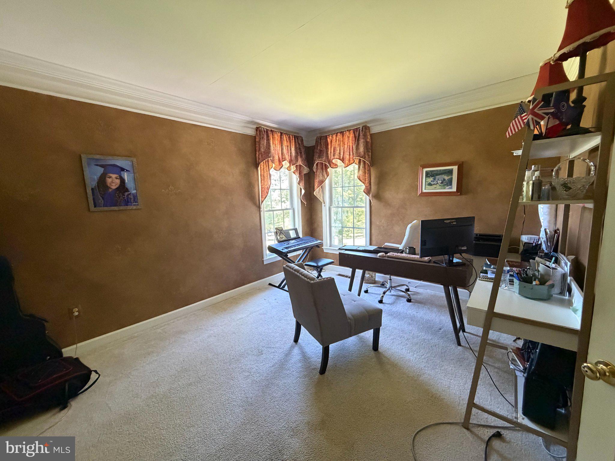 18724 Brooke Road Brinklow, MD 20862 - Photo 15 of 52 Bright and inviting home office space.