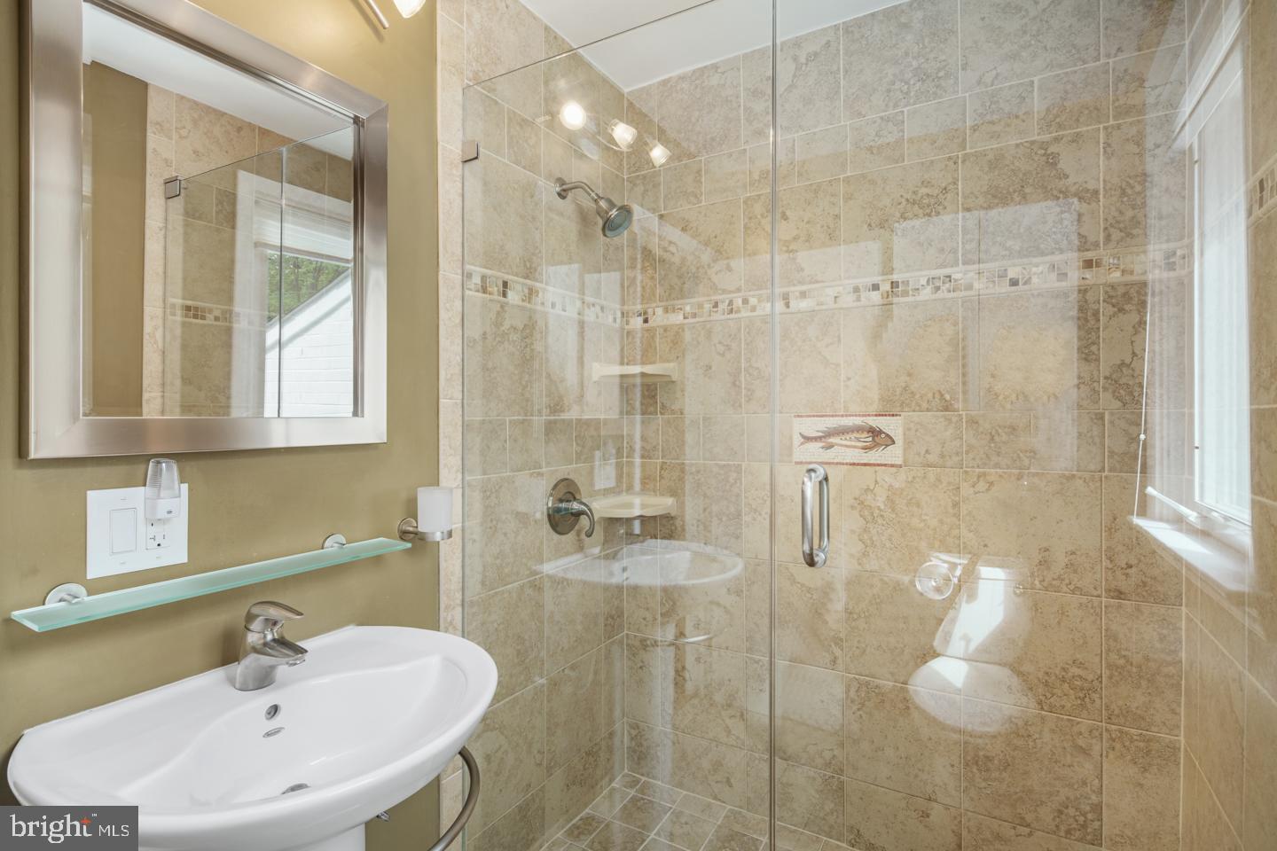 120 Hilltop Road Philadelphia, PA 19118 - Photo 15 of 20 Gallery Image 15