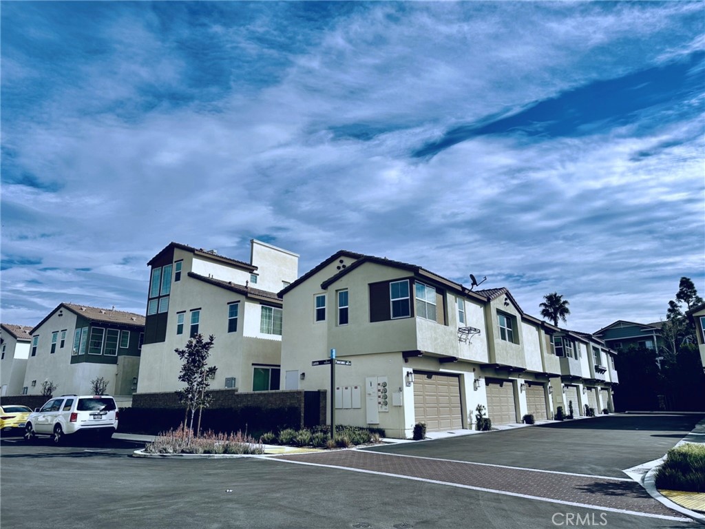 11052 Panoramic Drive Rancho Cucamonga, CA 91730 - Photo 4 of 74