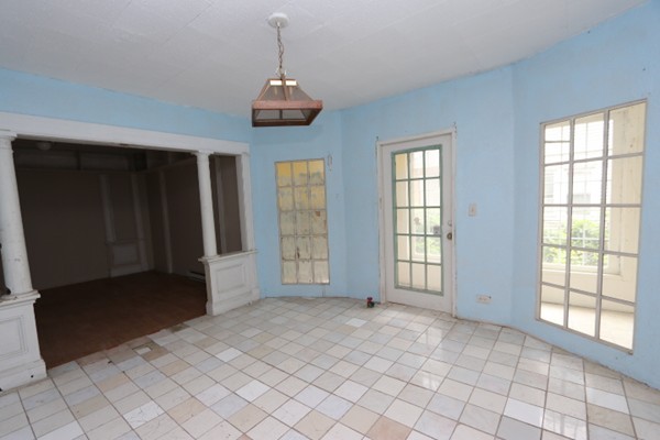 56-58 Dearborn Street Springfield, MA 01109 - Photo 5 of 31 Gallery Image 5