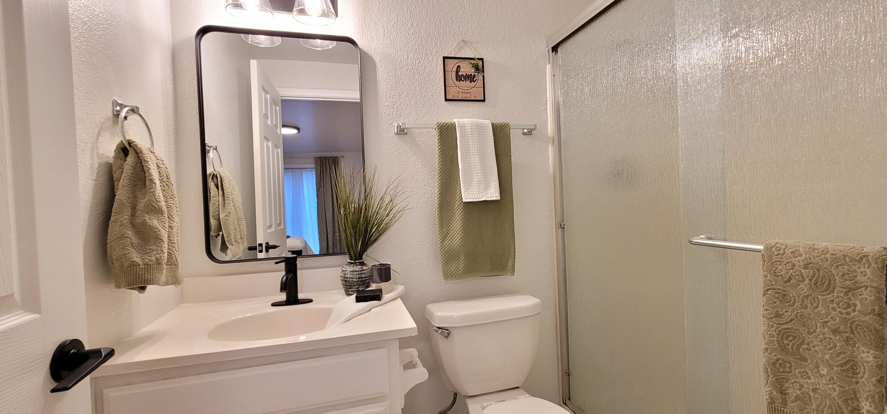 3454 Delta Waters Road Medford, OR 97504 - Photo 17 of 23 20231005_182919
