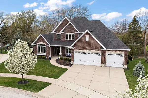 $899,000 | 14340 Oakwood Court, Orland Park, IL 60462
