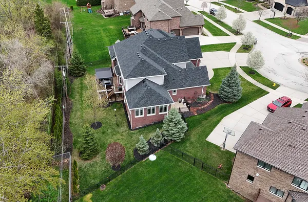 $899,000 | 14340 Oakwood Court, Orland Park, IL 60462