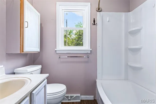 $374,000 | 10179 Creek Co Road 350, Potosi, MO 63664