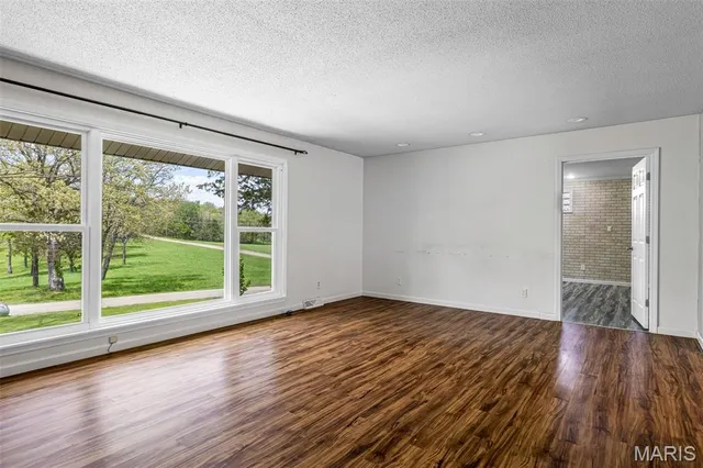 $374,000 | 10179 Creek Co Road 350, Potosi, MO 63664