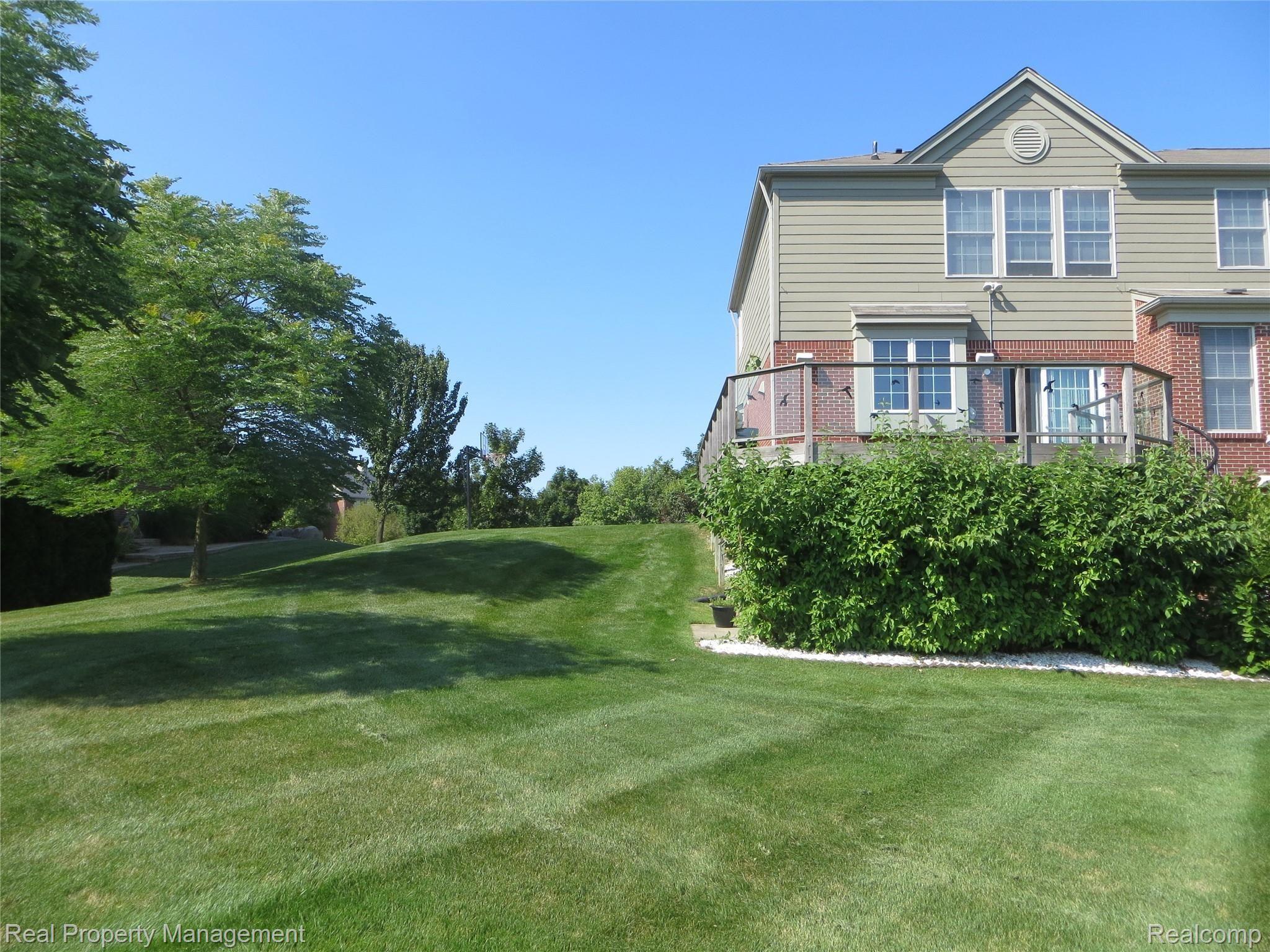 5650 Stonehaven Boulevard Rochester, MI 48306 - Photo 47 of 59 IMG_6673.JPG