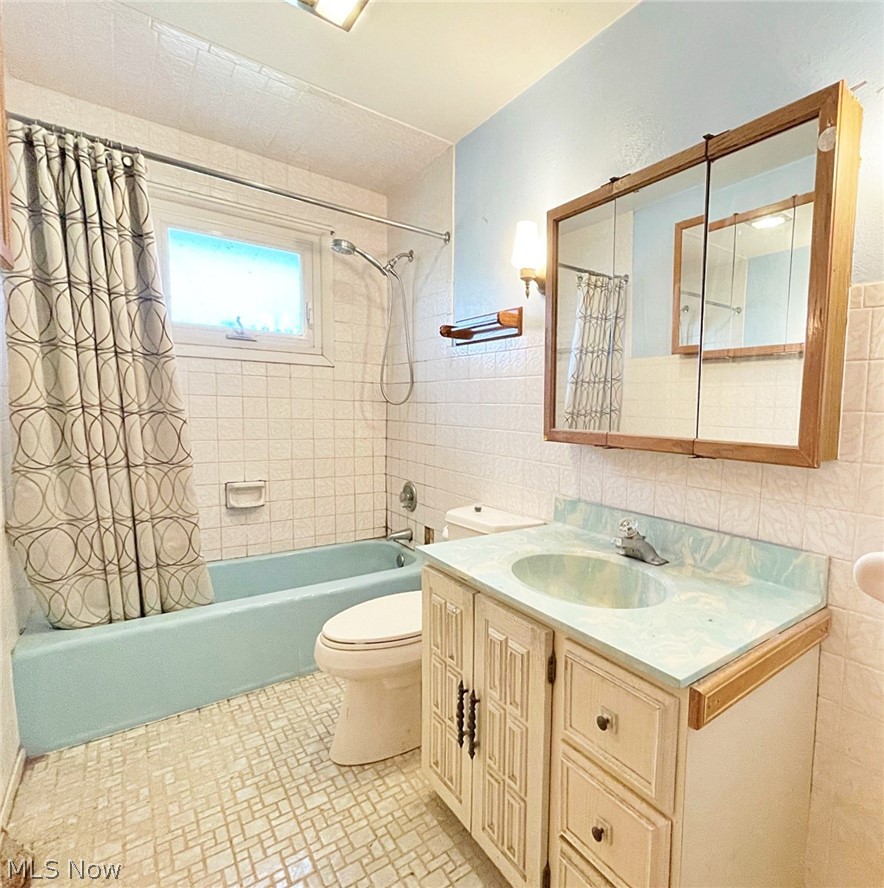 371 Annis Road Amherst, OH 44001 - Photo 19 of 31