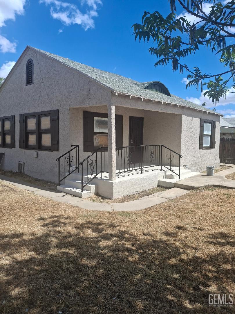 Undisclosed Address Bakersfield, CA 93301 - Photo 2 of 4