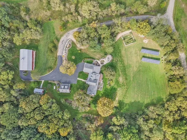 $1,375,000 | E1475 Owens La, La Valle, WI 53941