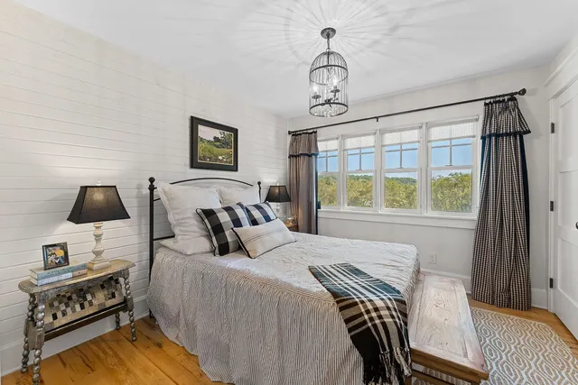 $1,375,000 | E1475 Owens La, La Valle, WI 53941