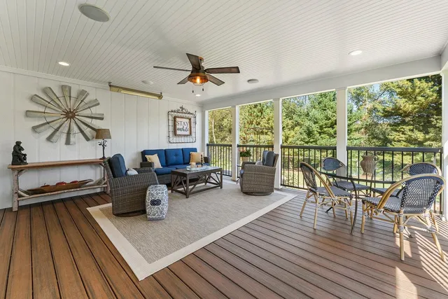 $1,375,000 | E1475 Owens La, La Valle, WI 53941