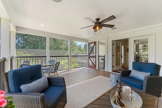 $1,375,000 | E1475 Owens La, La Valle, WI 53941