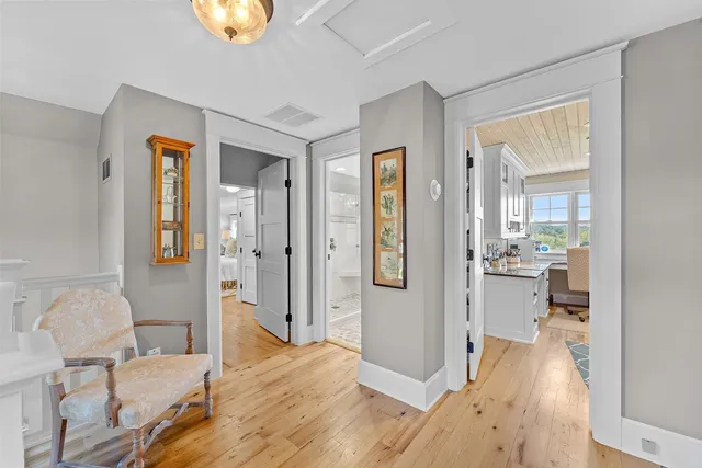 $1,375,000 | E1475 Owens La, La Valle, WI 53941