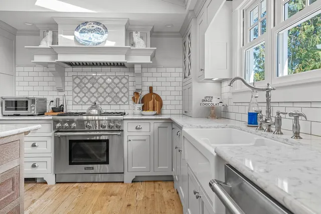 $1,375,000 | E1475 Owens La, La Valle, WI 53941