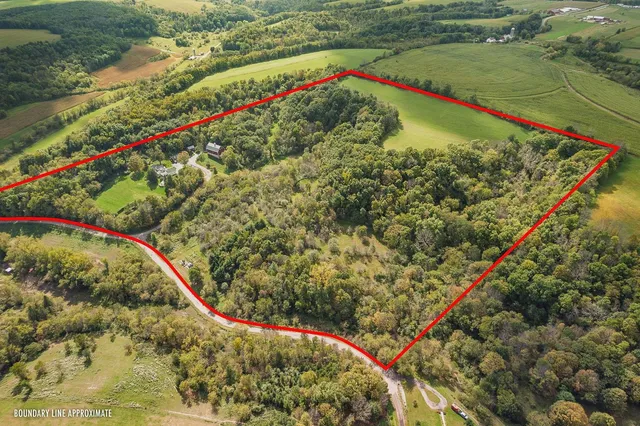 $1,375,000 | E1475 Owens La, La Valle, WI 53941