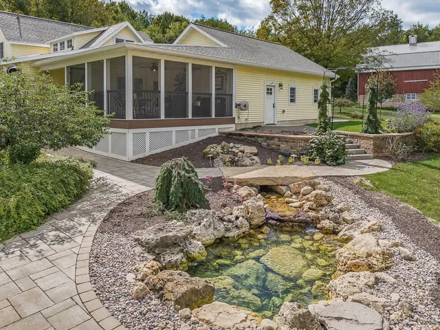 $1,375,000 | E1475 Owens La, La Valle, WI 53941