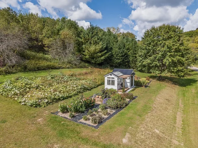 $1,375,000 | E1475 Owens La, La Valle, WI 53941