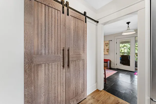 $1,375,000 | E1475 Owens La, La Valle, WI 53941