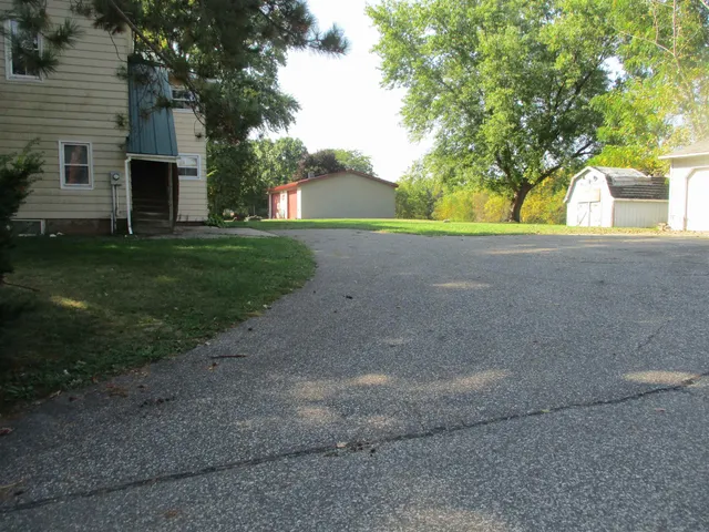 $146,200 | 608 Lavalle Street, Reedsburg, WI 53959