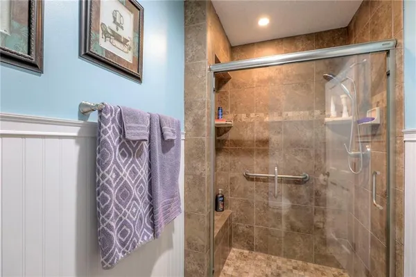 $575,000 | 6620 Northwest 136th Street, Kansas City, MO 64164