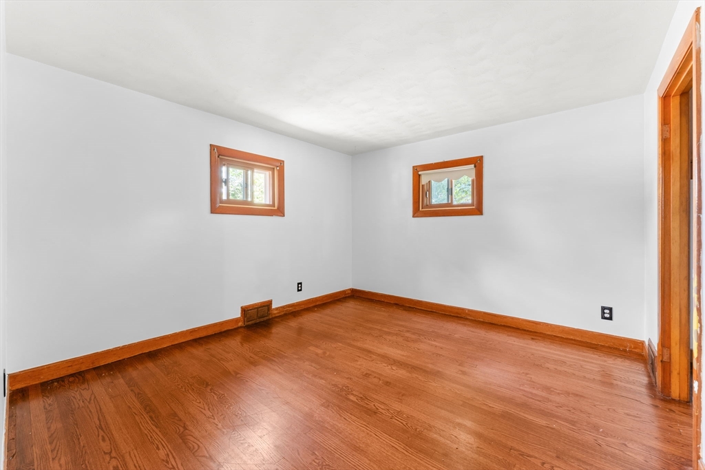 708 Cambridge Street Fall River, MA 02721 - Photo 18 of 26 Gallery Image 18