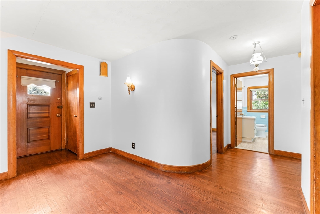 708 Cambridge Street Fall River, MA 02721 - Photo 4 of 26 Gallery Image 4