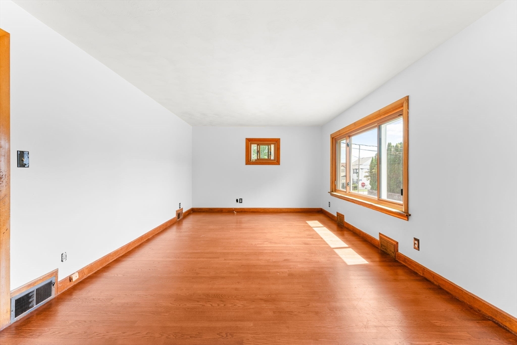708 Cambridge Street Fall River, MA 02721 - Photo 6 of 26 Gallery Image 6
