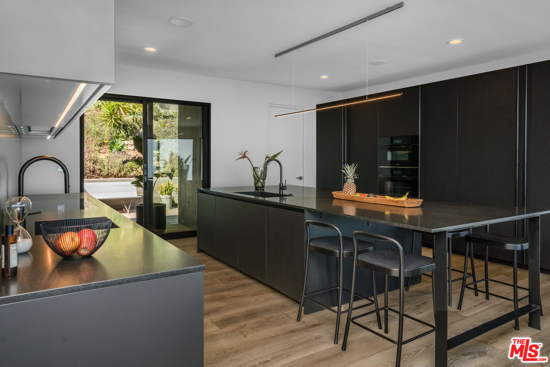 24311 Piuma Road Malibu, CA 90265 - Photo 8 of 28