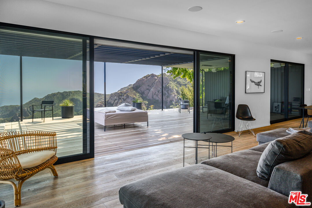 24311 Piuma Road Malibu, CA 90265 - Photo 9 of 28