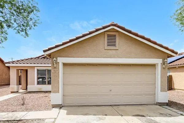 $2,425 | 3033 West Desert Vista Trail, Phoenix, AZ 85083