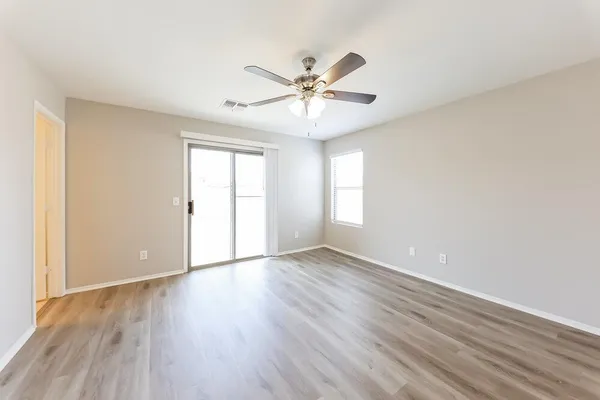 $2,425 | 3033 West Desert Vista Trail, Phoenix, AZ 85083