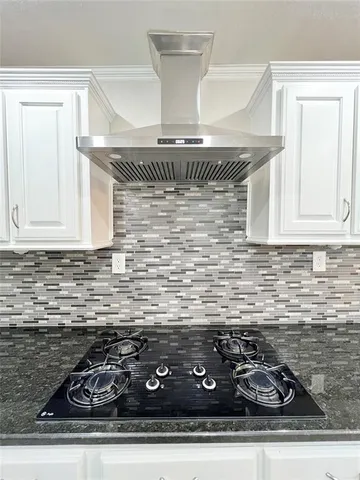 $2,295 | 3920 Sanguinet Street, Fort Worth, TX 76107