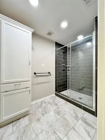 $2,295 | 3920 Sanguinet Street, Fort Worth, TX 76107