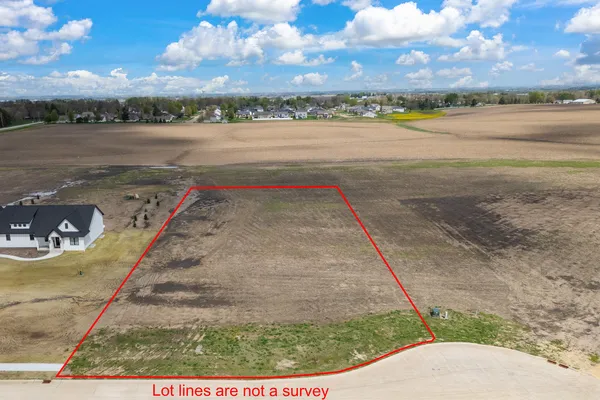 $225,000 | 220 Ruby Court, Long Grove, IA 52756