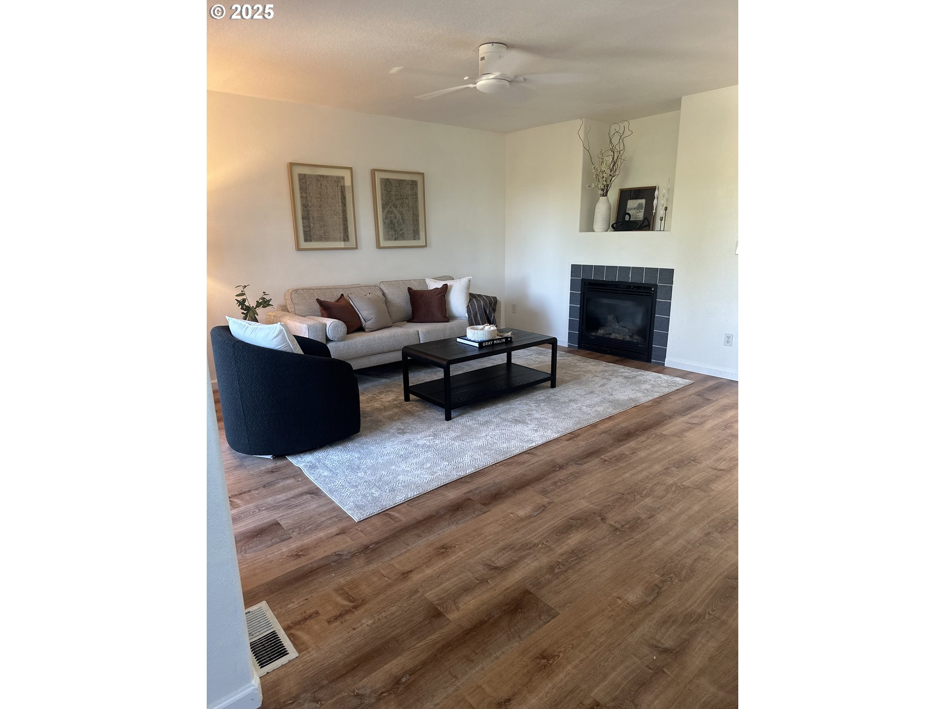 1396 Southwest 22nd Terrace Gresham, OR 97080 - Photo 19 of 25 Laundry