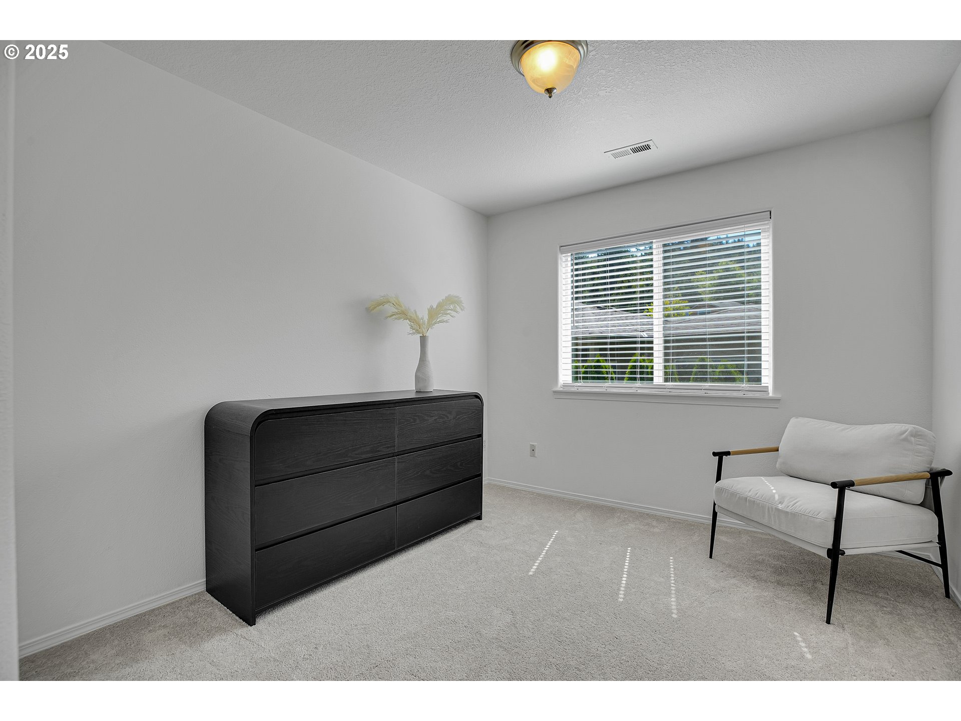 1396 Southwest 22nd Terrace Gresham, OR 97080 - Photo 20 of 25 Bathroom