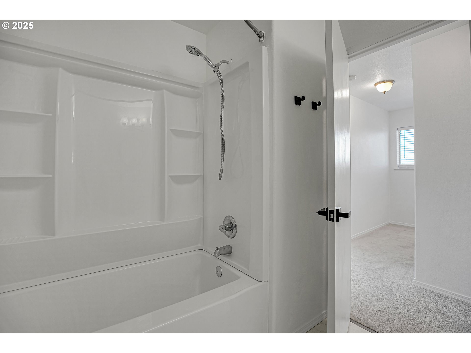 1396 Southwest 22nd Terrace Gresham, OR 97080 - Photo 25 of 25 Covered Patio