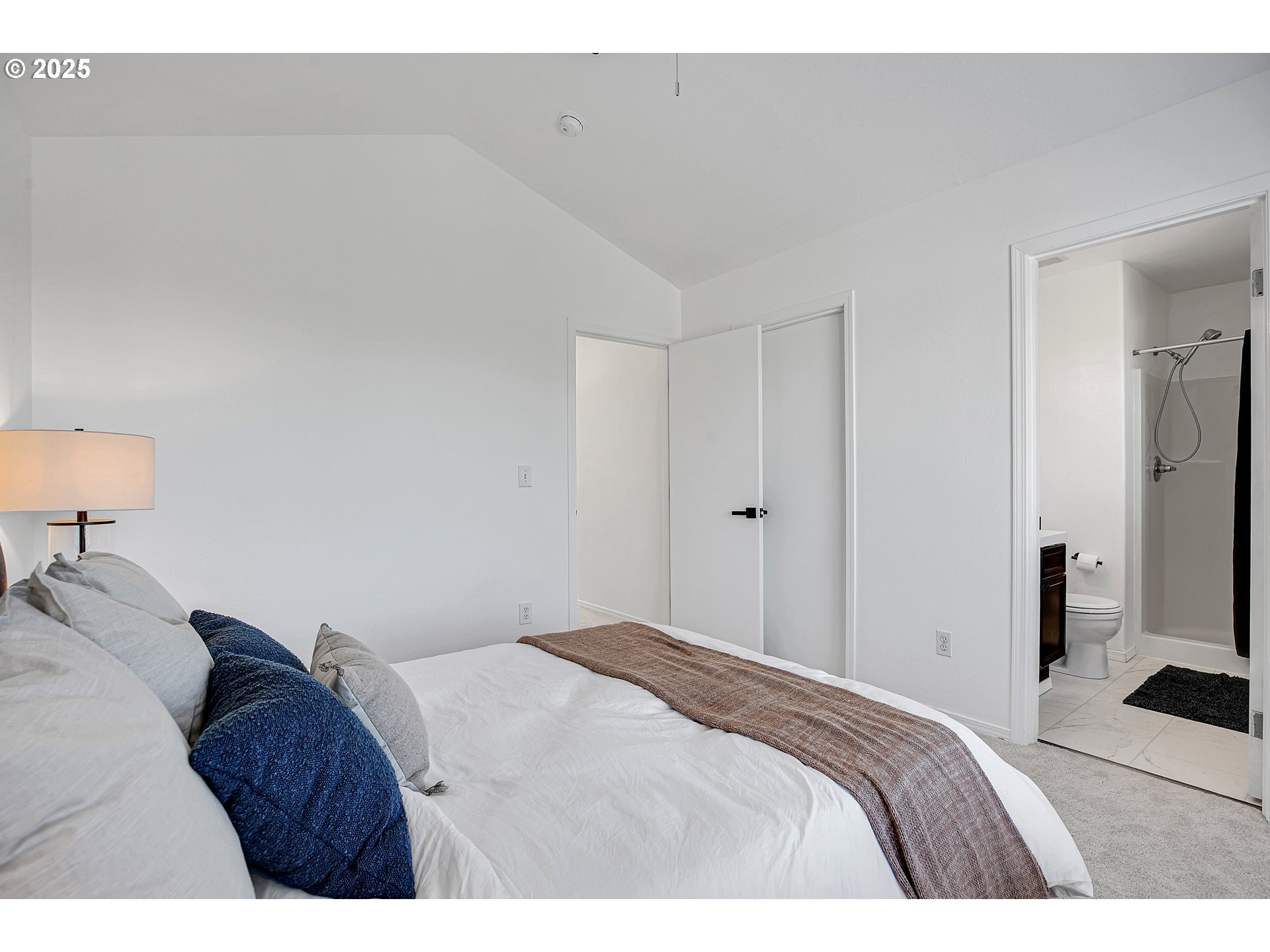 1396 Southwest 22nd Terrace Gresham, OR 97080 - Photo 8 of 25 Dining Area