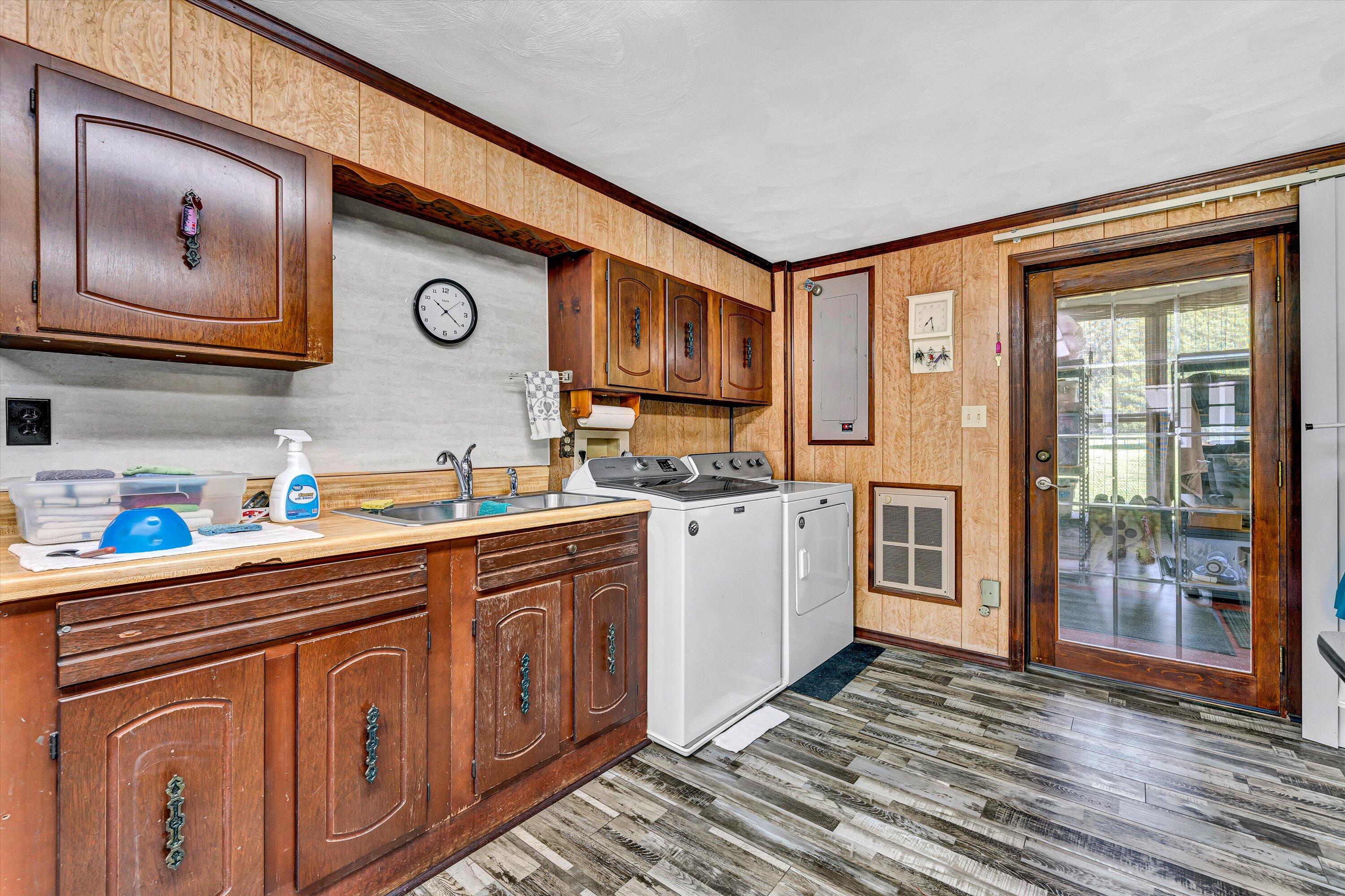 3707 Springvale Street Southeast Roanoke, VA 24014 - Photo 17 of 37 16-SGM-01282