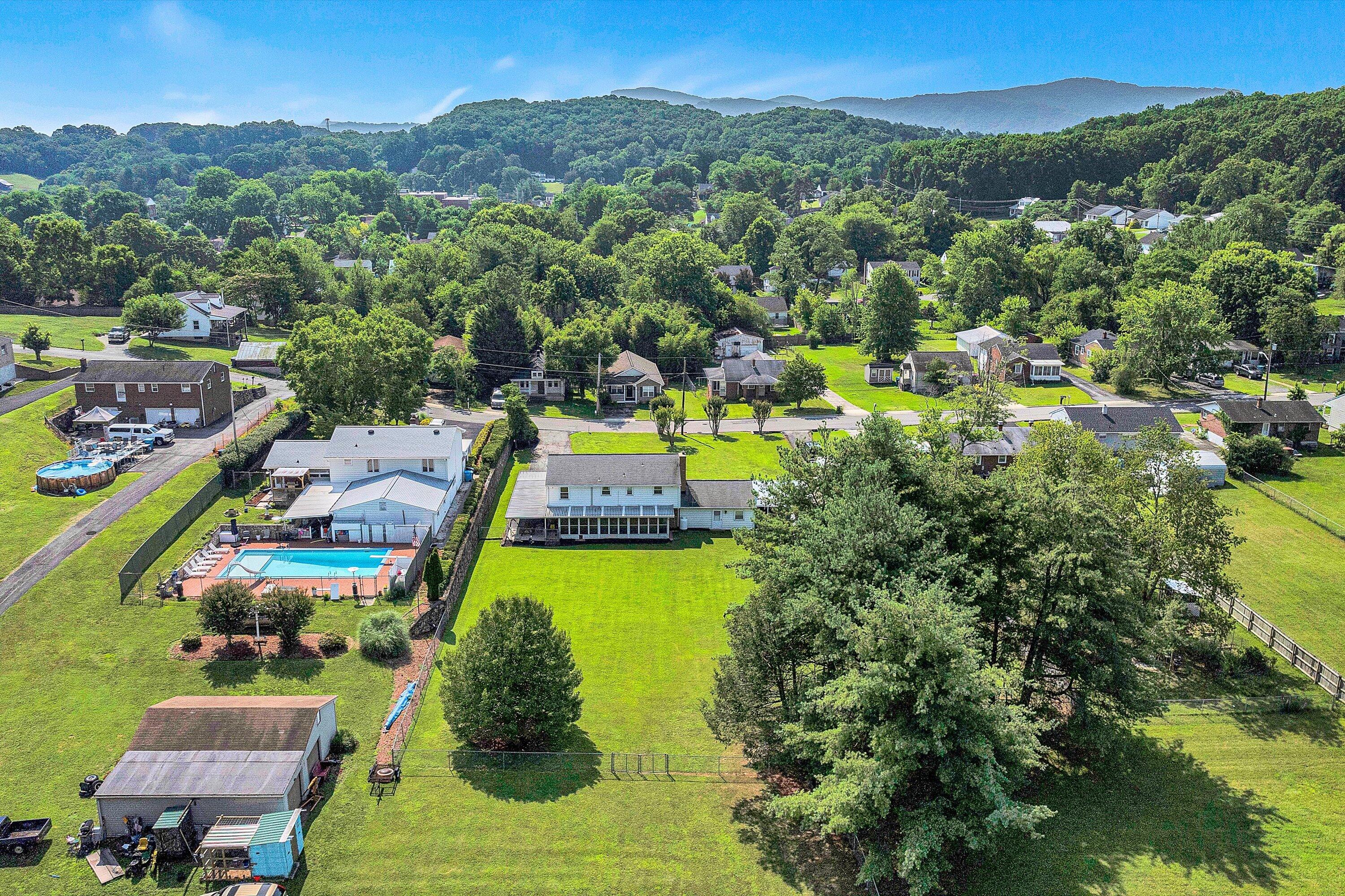 3707 Springvale Street Southeast Roanoke, VA 24014 - Photo 33 of 37 32-SGM-0989