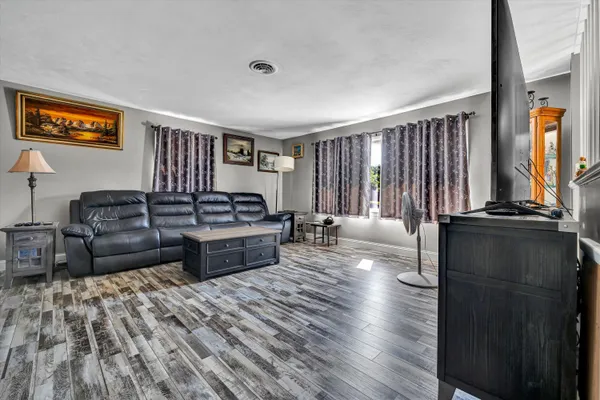 $354,996 | 3707 Springvale Street Southeast, Roanoke, VA 24014