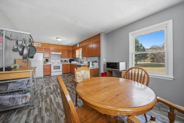 $354,996 | 3707 Springvale Street Southeast, Roanoke, VA 24014