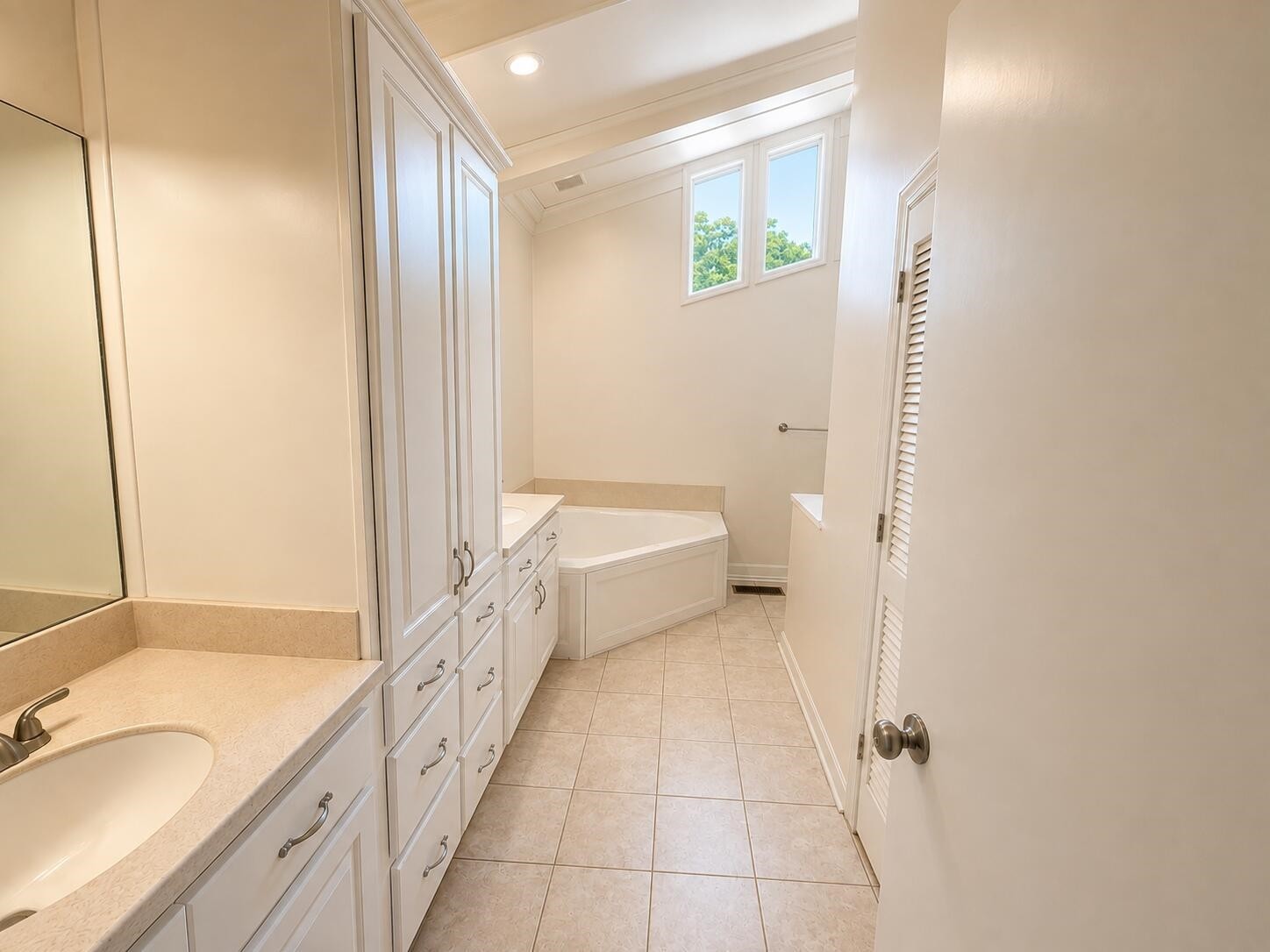 5680 North Angela Road Memphis, TN 38120 - Photo 5 of 21 Gallery Image 5