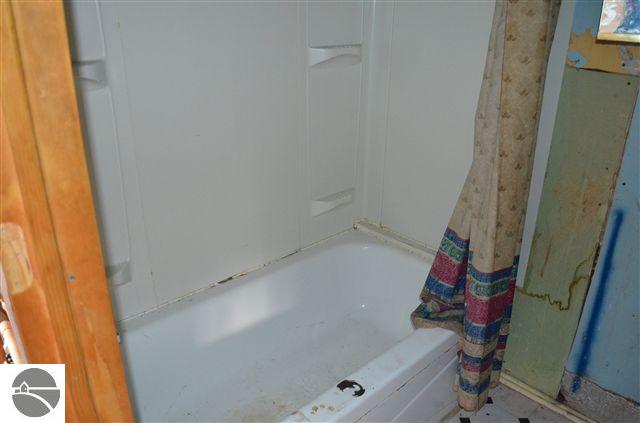 3906 North 39 1/2 Road Manton, MI 49663 - Photo 10 of 12 1732424-9.JPG