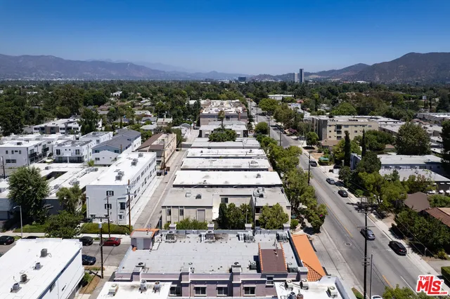 $3,195,000 | 10835 Camarillo Street, North Hollywood, CA 91601