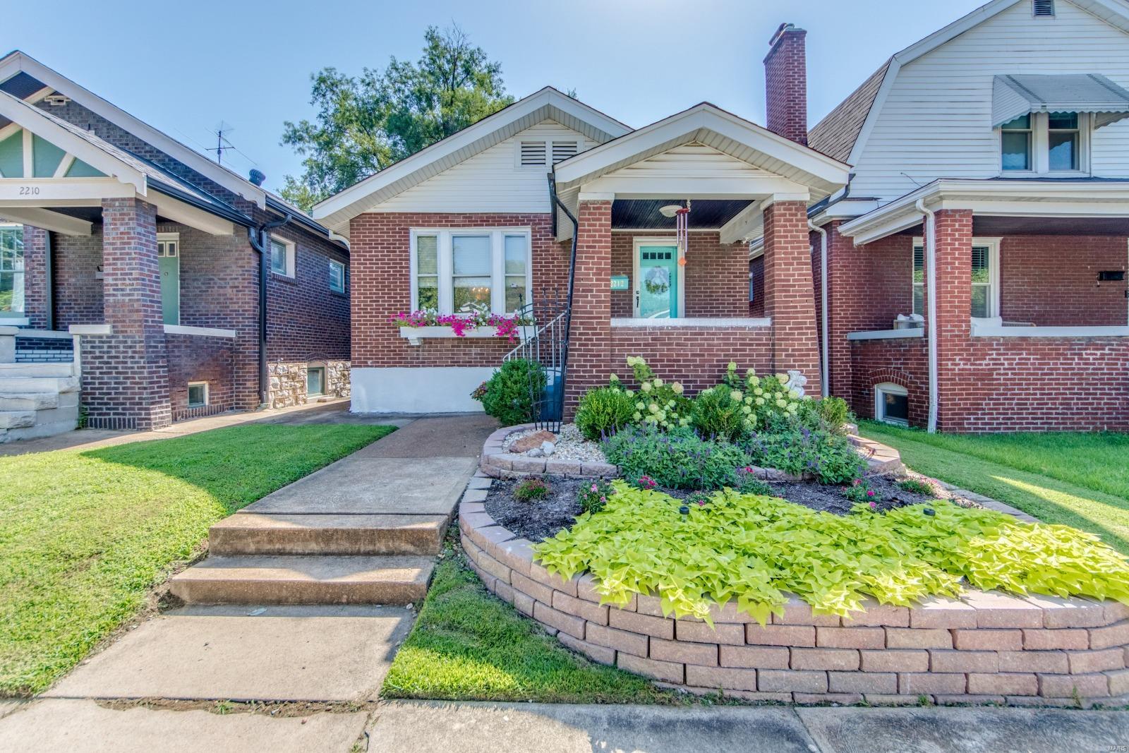 2212 Richert Place St. Louis, MO 63143 - Photo 1 of 26